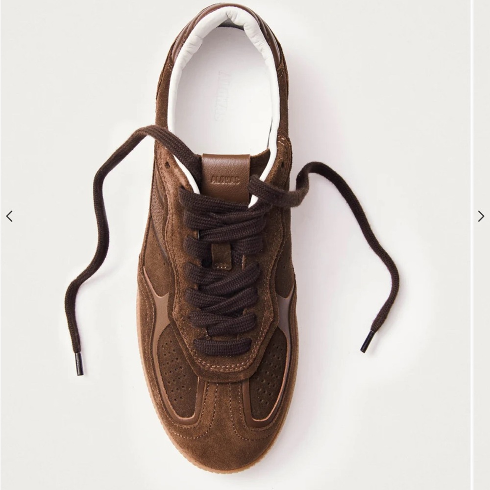 Alohas brown sneakers